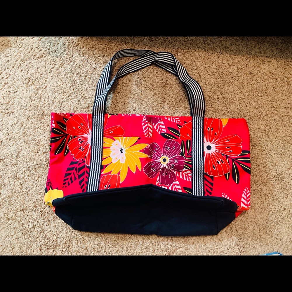 Thirty-One Costal Carry All